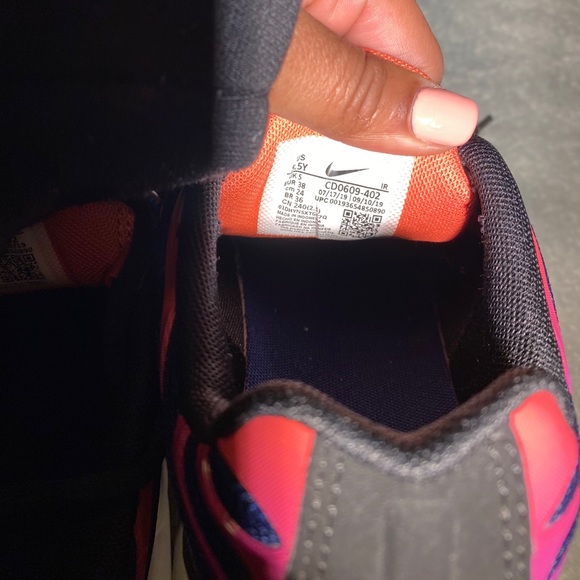 *!NWOB!* BRAND NEW NIKE AIRMAX sz 5.5y - Picture 8 of 16